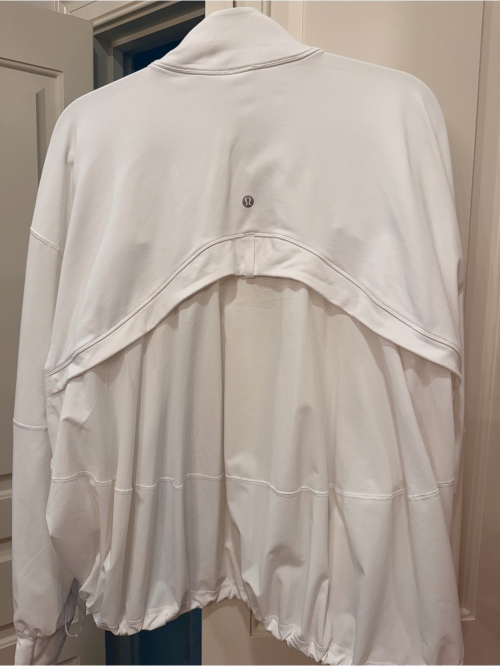 lululemon athletica White Relaxed-Fit Define Jacket 12 - Picture 4 of 4